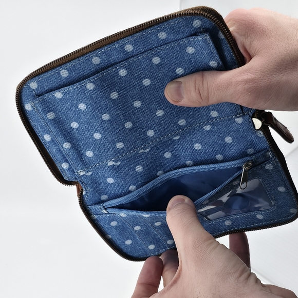 3-Piece Matching Blue Polka Dot Tote & Wallet Set - Picture 4 of 15